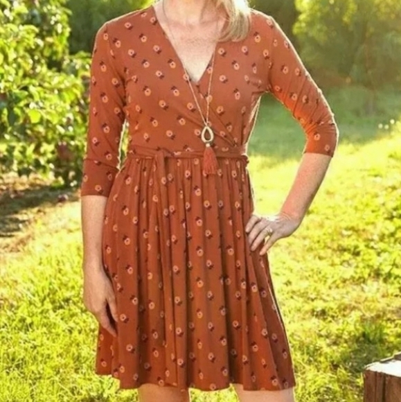 Matilda Jane Dresses & Skirts - Matilda Jane Rust Floral V-Neck Faux Wrap Dress S NWT